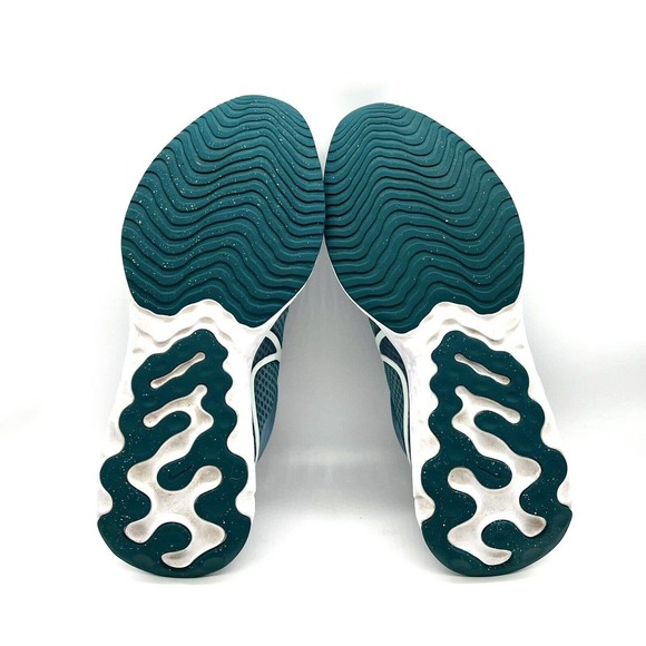 Nike Shoes Men\'s Size‎ 11.5 REACT MILER 3 Barely Green Running DD0490-402